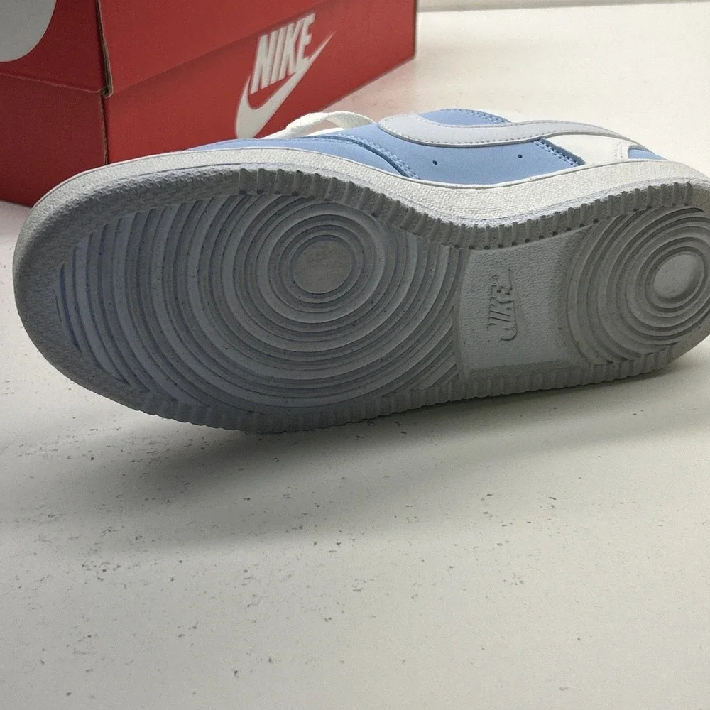 Nike Womens Court Vision Low Summit White/Football Grey/Psychic‎ Blue 6 Medium